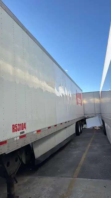Dry van side skin straightened