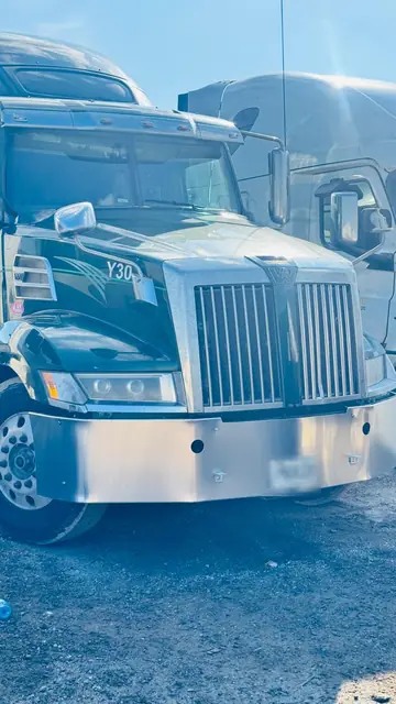 Western Star — new bumper